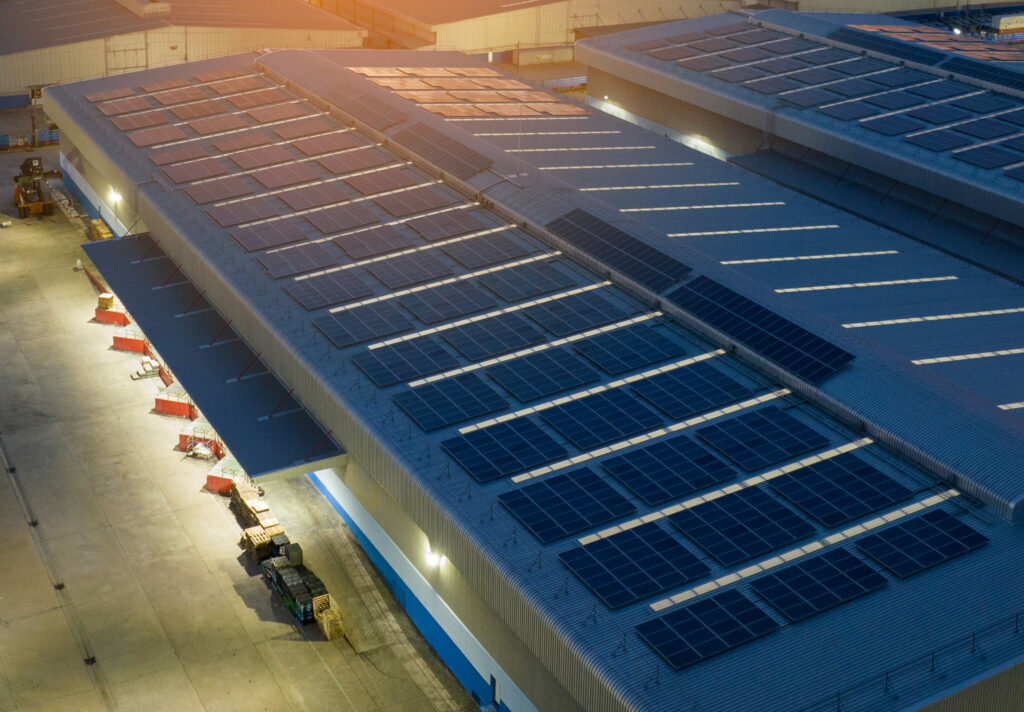 Fotovoltaica en la industria. optimizando la factura de la energía.